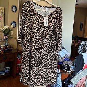 NWT Vishow leopard print dress